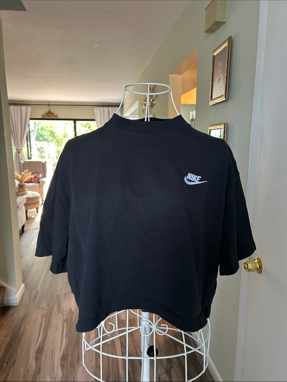 Nike Black Cropped Crew Sweatshirt with White Logo - Picture 7 of 7
